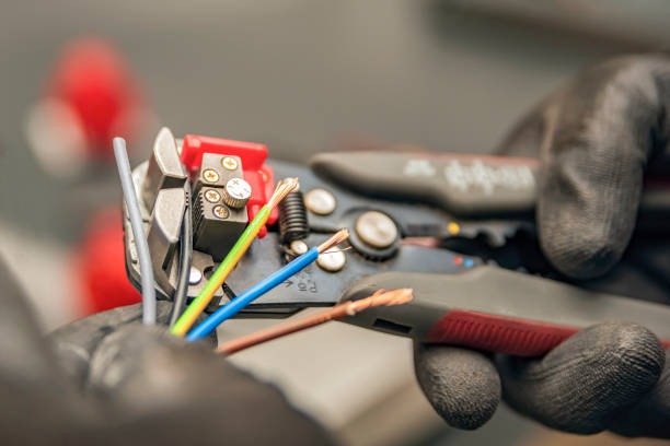Best Local Electrician Companies  in Ashland, WI